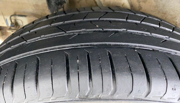2019 Hyundai VENUE 1.4 CRDI MT SX, Diesel, Manual, 14,624 km, Right Rear Tyre Tread