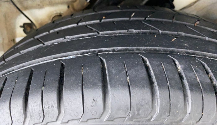 2019 Hyundai VENUE 1.4 CRDI MT SX, Diesel, Manual, 14,624 km, Left Rear Tyre Tread