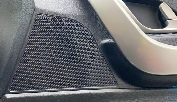 2019 Mahindra XUV500 W11 (O) AT, Diesel, Automatic, 52,460 km, Speaker