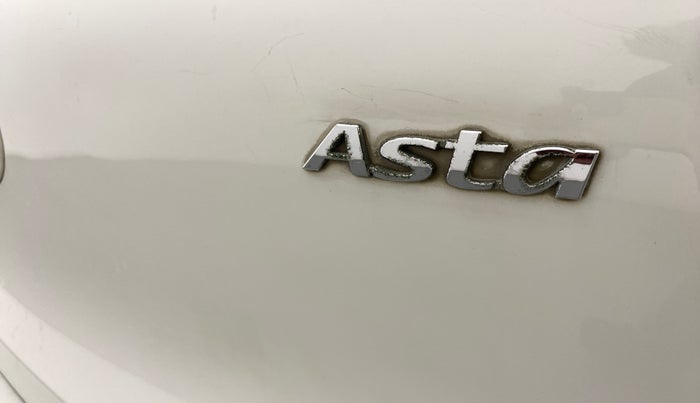 2014 Hyundai Grand i10 ASTA 1.1 CRDI OPT, Diesel, Manual, 66,331 km, Rear monogram/logo - Slight discoloration