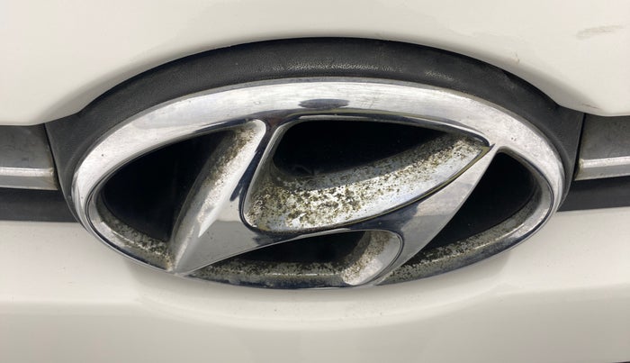 2014 Hyundai Grand i10 ASTA 1.1 CRDI OPT, Diesel, Manual, 66,331 km, Front monogram/logo - Slight discoloration