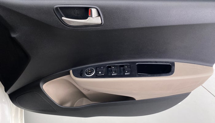 2014 Hyundai Grand i10 ASTA 1.1 CRDI OPT, Diesel, Manual, 66,331 km, Driver Side Door Panels Control