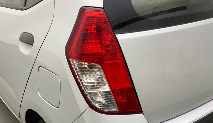 2010 Hyundai i10 ERA 1.1, Petrol, Manual, 60,967 km, Left tail light - Minor scratches