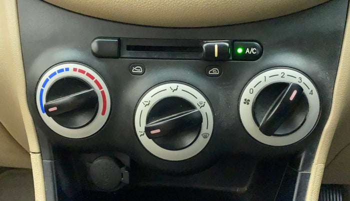 2010 Hyundai i10 ERA 1.1, Petrol, Manual, 60,967 km, Dashboard - Air Re-circulation knob is not working