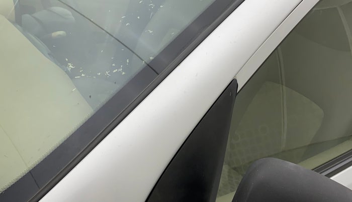 2010 Hyundai i10 ERA 1.1, Petrol, Manual, 60,967 km, Left A pillar - Paint is slightly faded