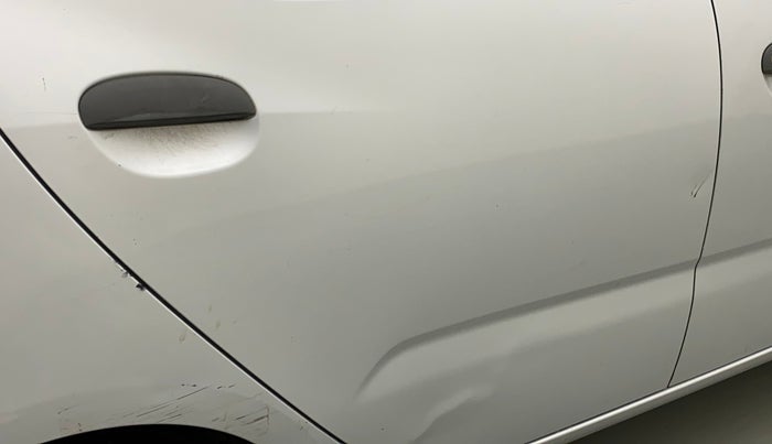 2010 Hyundai i10 ERA 1.1, Petrol, Manual, 60,967 km, Right rear door - Slightly dented