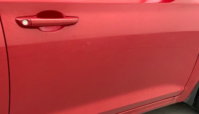 2018 Hyundai Verna 1.6 VTVT SX, Petrol, Manual, 52,146 km, Driver-side door - Minor scratches