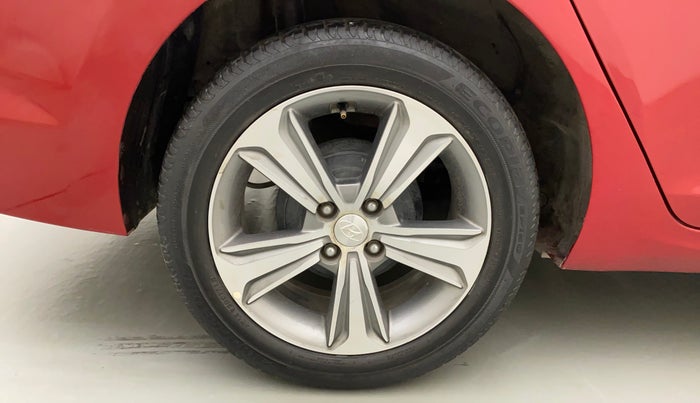 2018 Hyundai Verna 1.6 VTVT SX, Petrol, Manual, 52,146 km, Right Rear Wheel