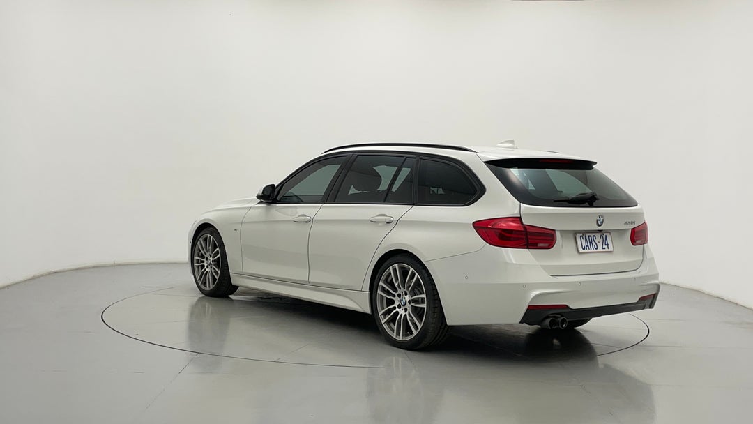 Left Back Diagonal (45- Degree) View