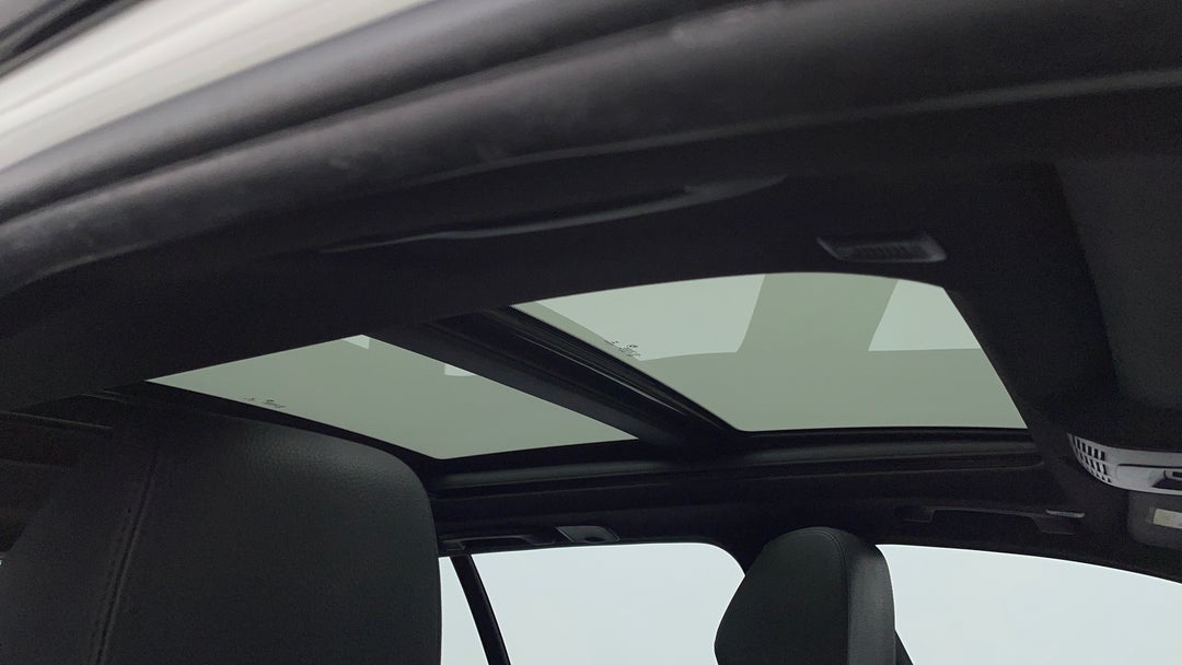 Interior Sunroof/Moonroof