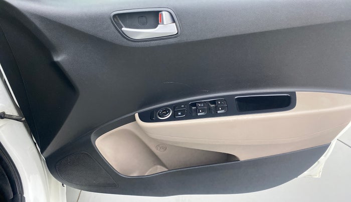 2018 Hyundai Grand i10 SPORTZ 1.2 KAPPA VTVT, Petrol, Manual, 55,531 km, Driver Side Door Panels Control