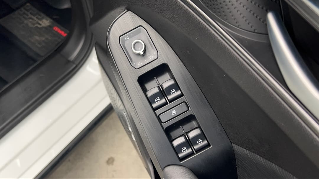2025 GWM Haval Jolion Ultra, Automatic, 19617 km, Drivers Side Door Panel Controls