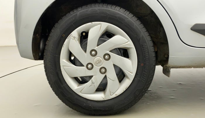 2019 Hyundai NEW SANTRO SPORTZ CNG, CNG, Manual, 89,489 km, Right Rear Wheel