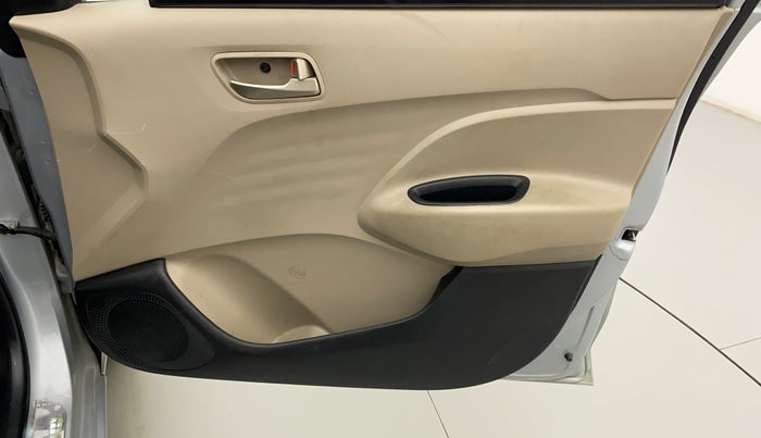 2019 Hyundai NEW SANTRO SPORTZ CNG, CNG, Manual, 89,489 km, Driver Side Door Panels Control