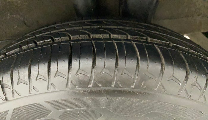 2019 Hyundai NEW SANTRO SPORTZ CNG, CNG, Manual, 89,489 km, Left Rear Tyre Tread
