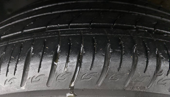 2022 Hyundai VENUE SX 1.0 TURBO, Petrol, Manual, 12,099 km, Left Front Tyre Tread