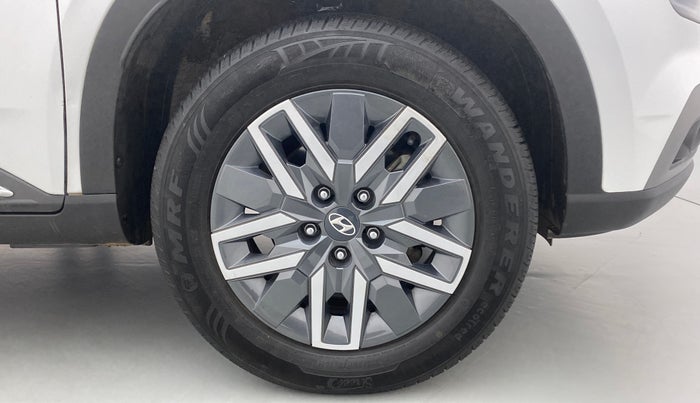 2022 Hyundai VENUE SX 1.0 TURBO, Petrol, Manual, 12,099 km, Right Front Wheel