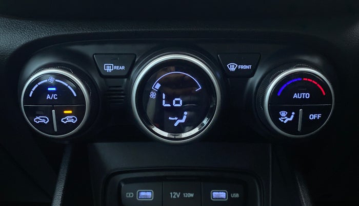 2022 Hyundai VENUE SX 1.0 TURBO, Petrol, Manual, 12,099 km, Automatic Climate Control