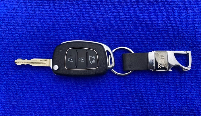 2022 Hyundai VENUE SX 1.0 TURBO, Petrol, Manual, 12,099 km, Key Close Up