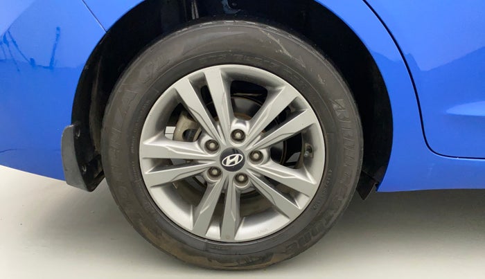 2016 Hyundai New Elantra 2.0 SX AT PETROL, Petrol, Automatic, 75,545 km, Right Rear Wheel