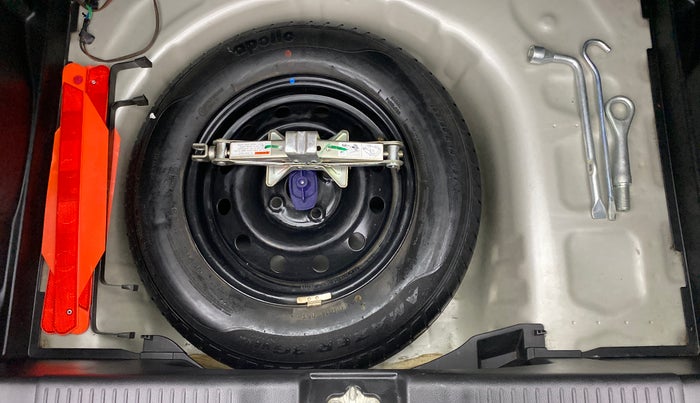 2018 Maruti Swift VXI D, Petrol, Manual, 19,714 km, Spare Tyre