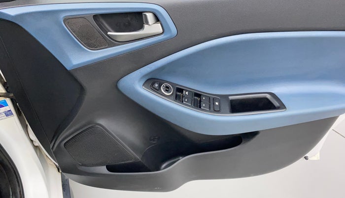 2015 Hyundai i20 Active 1.2 S, Petrol, Manual, 69,077 km, Driver Side Door Panels Control