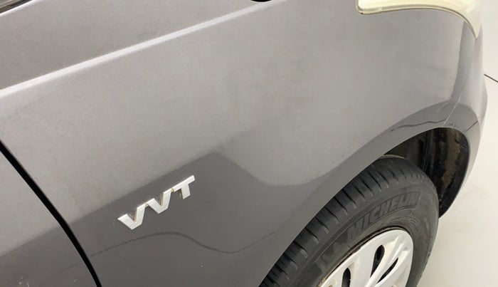 2017 Maruti Swift VXI, Petrol, Manual, 67,043 km, Right fender - Minor scratches