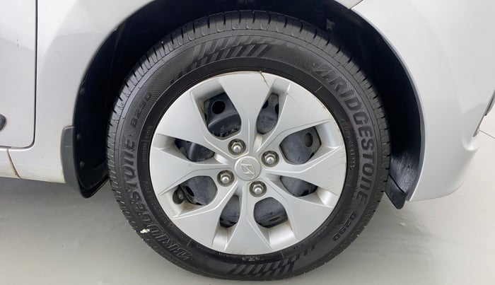2015 Hyundai Xcent S 1.2, Petrol, Manual, 76,989 km, Right Front Wheel