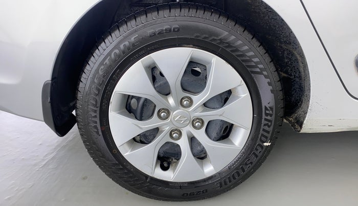 2015 Hyundai Xcent S 1.2, Petrol, Manual, 76,989 km, Right Rear Wheel