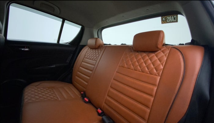 2014 Maruti Swift VDI, Diesel, Manual, 82,800 km, Right Side Rear Door Cabin