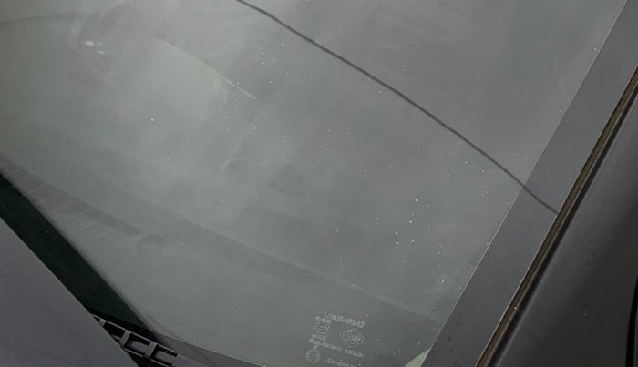 2014 Maruti Swift VDI, Diesel, Manual, 82,800 km, Front windshield - Minor spot on windshield
