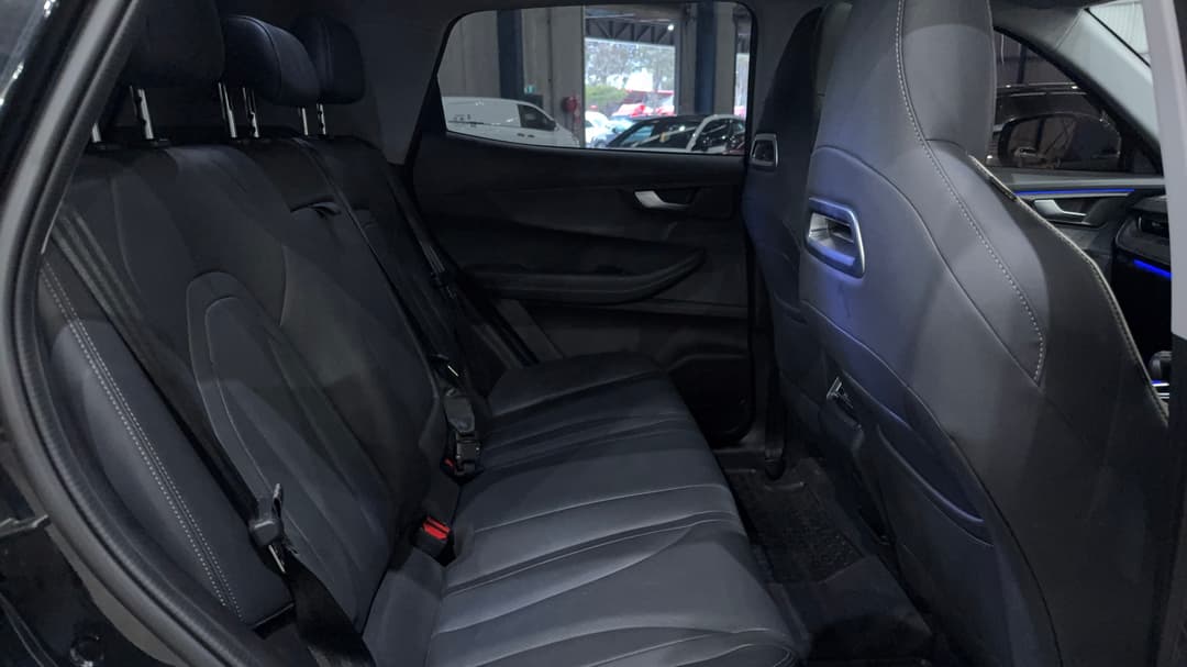 2025 Chery Tiggo 4 Ultimate Hev, Automatic, 15387 km, Right Side Rear Door Cabin View