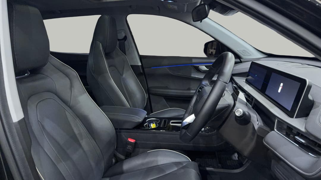2025 Chery Tiggo 4 Ultimate Hev, Automatic, 15387 km, Right Side Front Door Cabin View