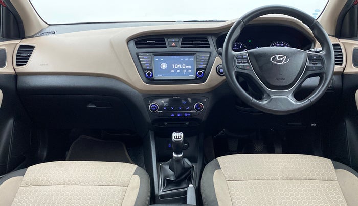 2017 Hyundai Elite i20 ASTA 1.2 (O), Petrol, Manual, 35,995 km, Dashboard