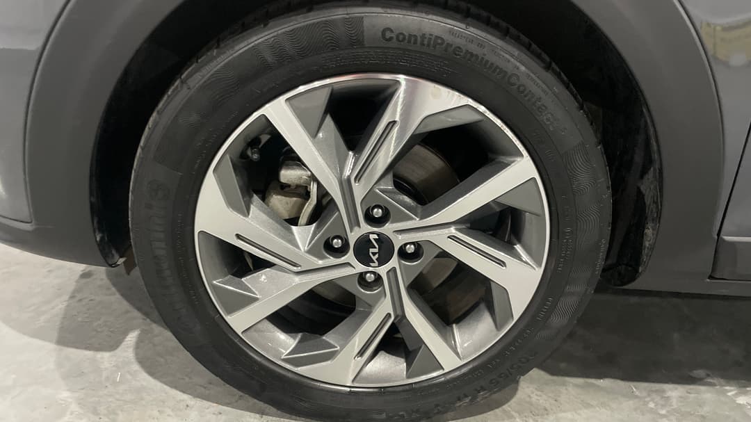 2021 Kia Stonic Gt-line, Automatic, 56858 km, Left Front Wheel