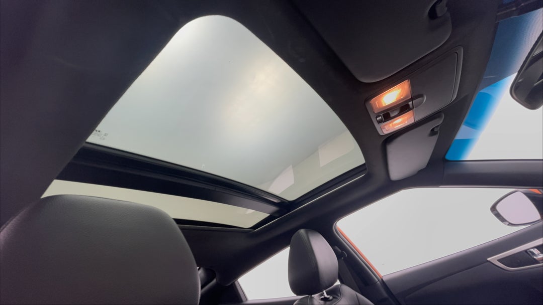 Interior Sunroof/Moonroof