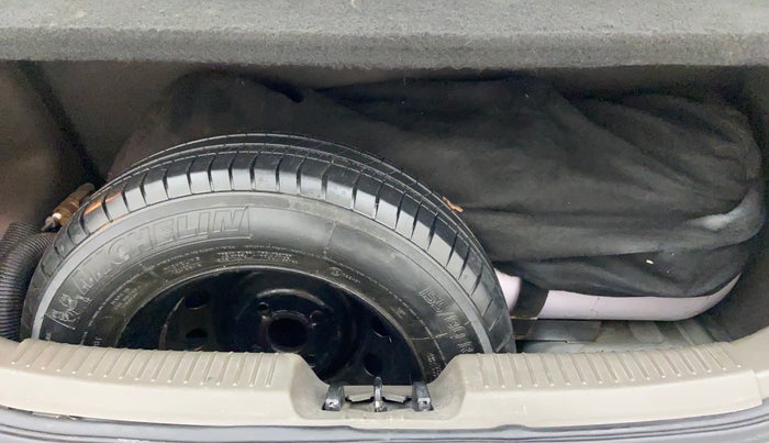 2011 Hyundai i10 SPORTZ 1.2 KAPPA2, CNG, Manual, 1,01,913 km, Boot Inside
