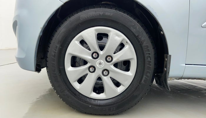 2011 Hyundai i10 SPORTZ 1.2 KAPPA2, CNG, Manual, 1,01,913 km, Left Front Wheel