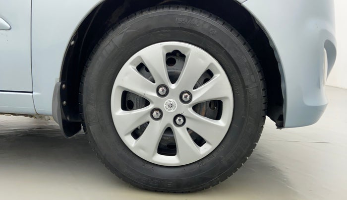2011 Hyundai i10 SPORTZ 1.2 KAPPA2, CNG, Manual, 1,01,913 km, Right Front Wheel