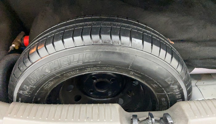 2011 Hyundai i10 SPORTZ 1.2 KAPPA2, CNG, Manual, 1,01,913 km, Spare Tyre