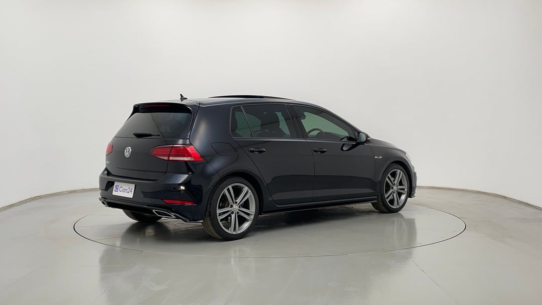 Right Back Diagonal (45- Degree) View