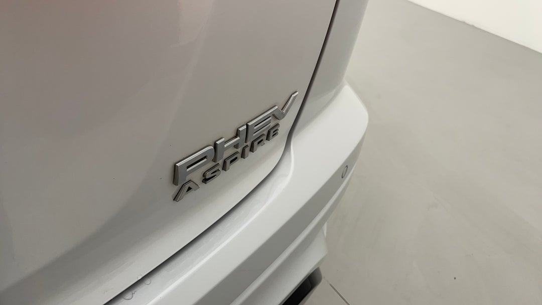 2021 Mitsubishi Eclipse Cross Aspire Phev (awd), Automatic, 43761 km, Badge (Boot Right Side)