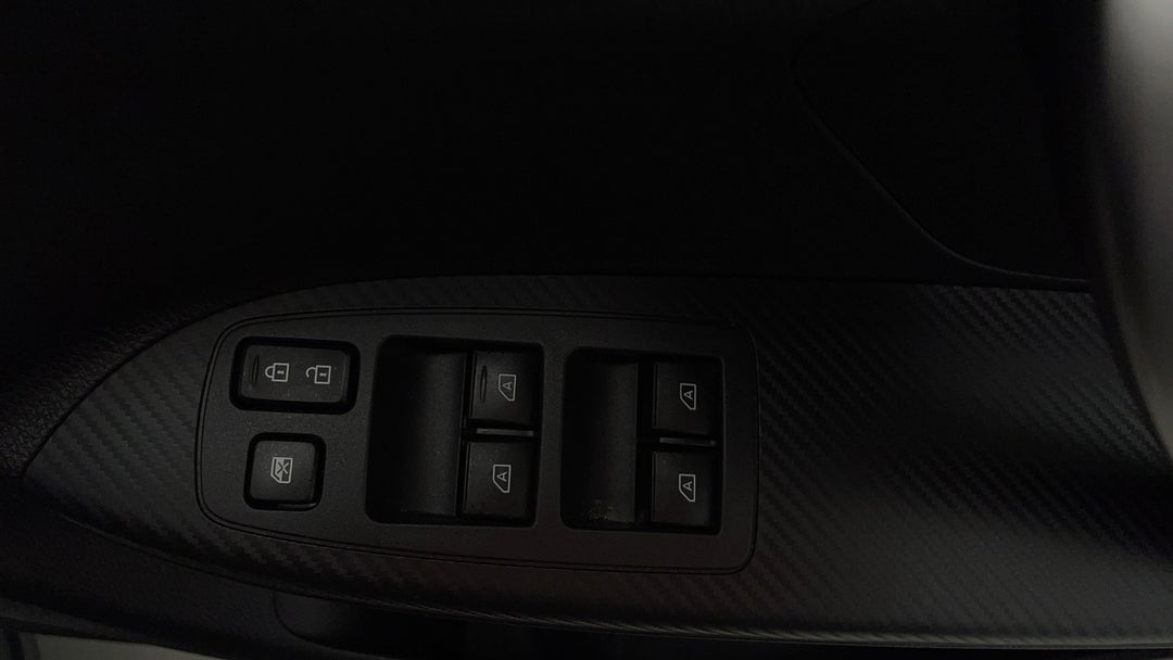 2021 Mitsubishi Eclipse Cross Aspire Phev (awd), Automatic, 43761 km, Drivers Side Door Panel Controls