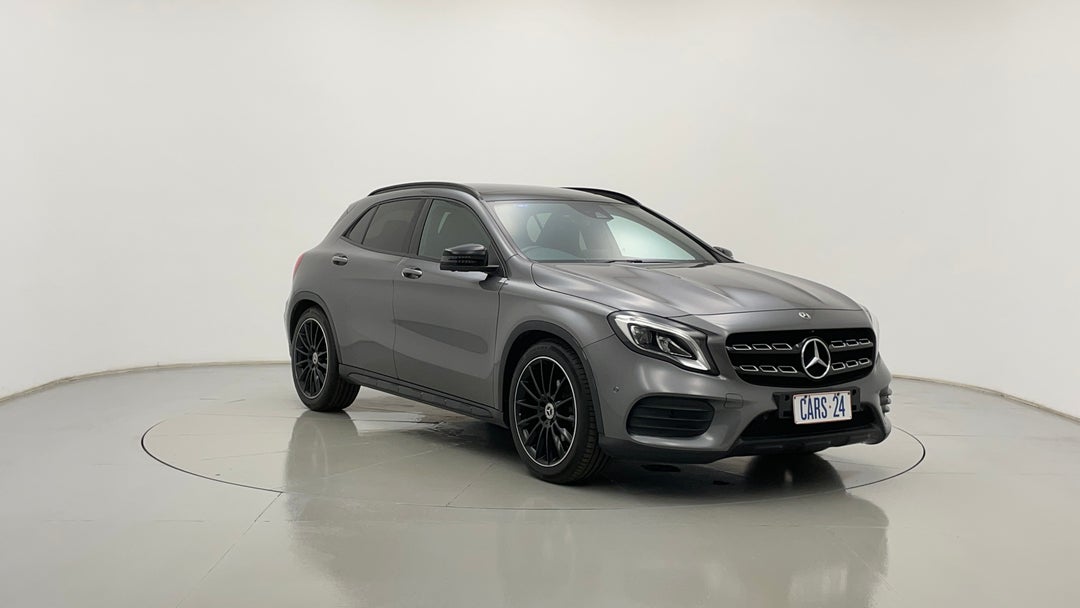 2018 Mercedes-benz GLA 180, Automatic, 51005 km, Right Front Diagonal (45- Degree) View