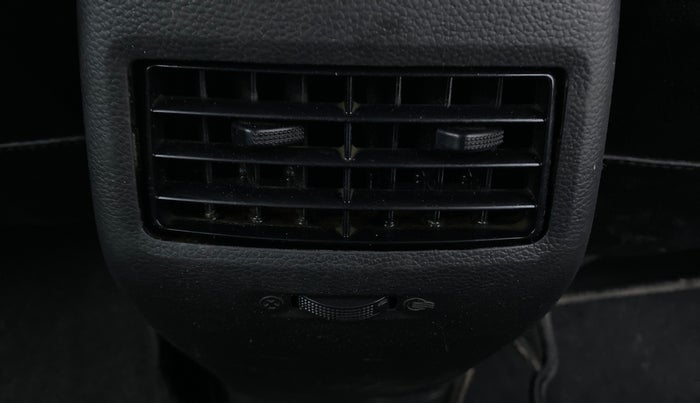 2017 Hyundai Elite i20 MAGNA 1.2, Petrol, Manual, 74,472 km, Rear AC Vents