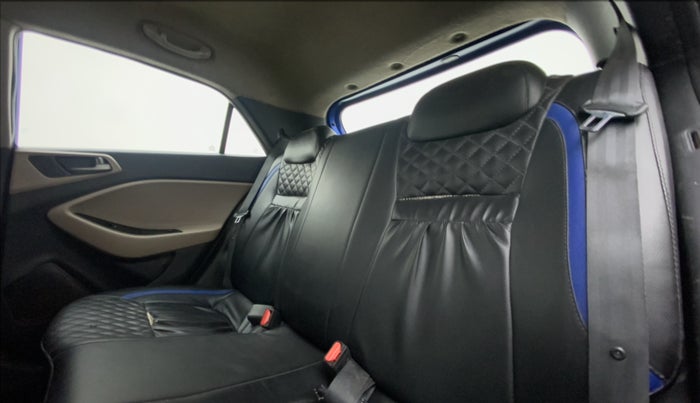 2017 Hyundai Elite i20 MAGNA 1.2, Petrol, Manual, 74,472 km, Right Side Rear Door Cabin