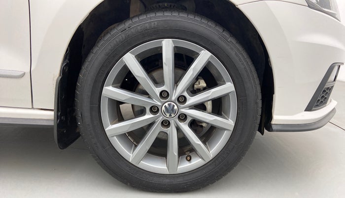 2021 Volkswagen Vento HIGHLINE PLUS 1.0 TSI AT, Petrol, Automatic, 8,584 km, Right Front Wheel
