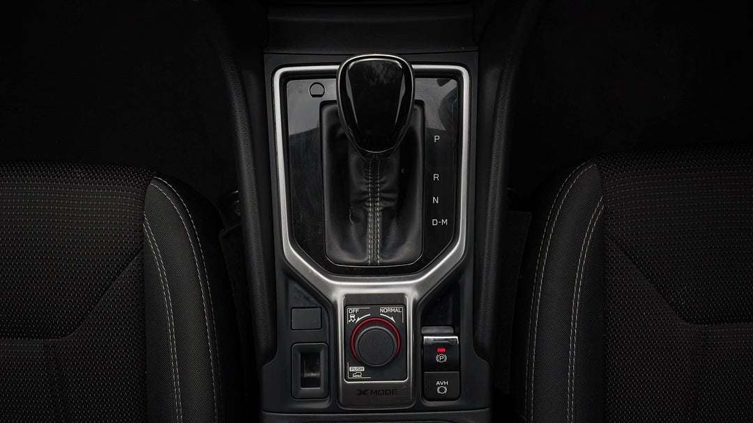 2020 Subaru Forester 2.5i (awd), Automatic, 44364 km, Gear Lever 