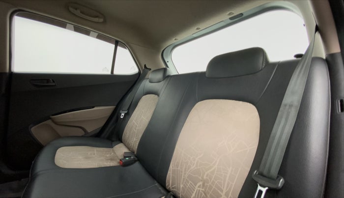 2013 Hyundai Grand i10 MAGNA 1.1 CRDI, Diesel, Manual, 90,150 km, Right Side Rear Door Cabin