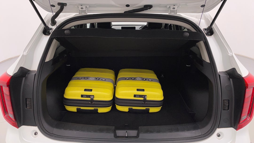 2022 GWM Haval Jolion Lux, Automatic, 42857 km, Boot Inside View with Luggage